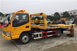 三台哪里有拖车服务