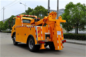 三台高速路拖车费