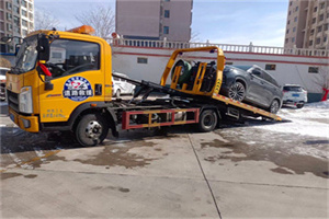 三台救援拖车费用怎么算